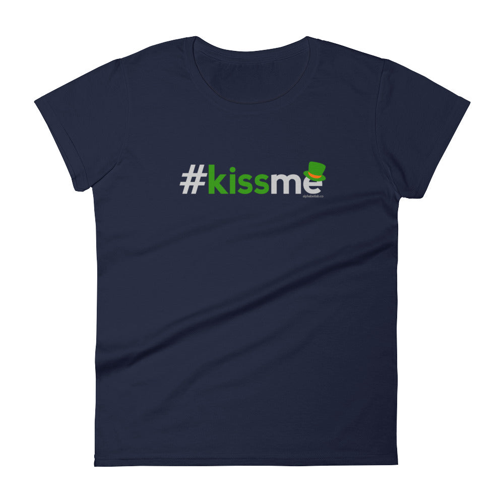 Hashtag Kiss Me Womens St. Patrick&#39;s Day T-Shirt