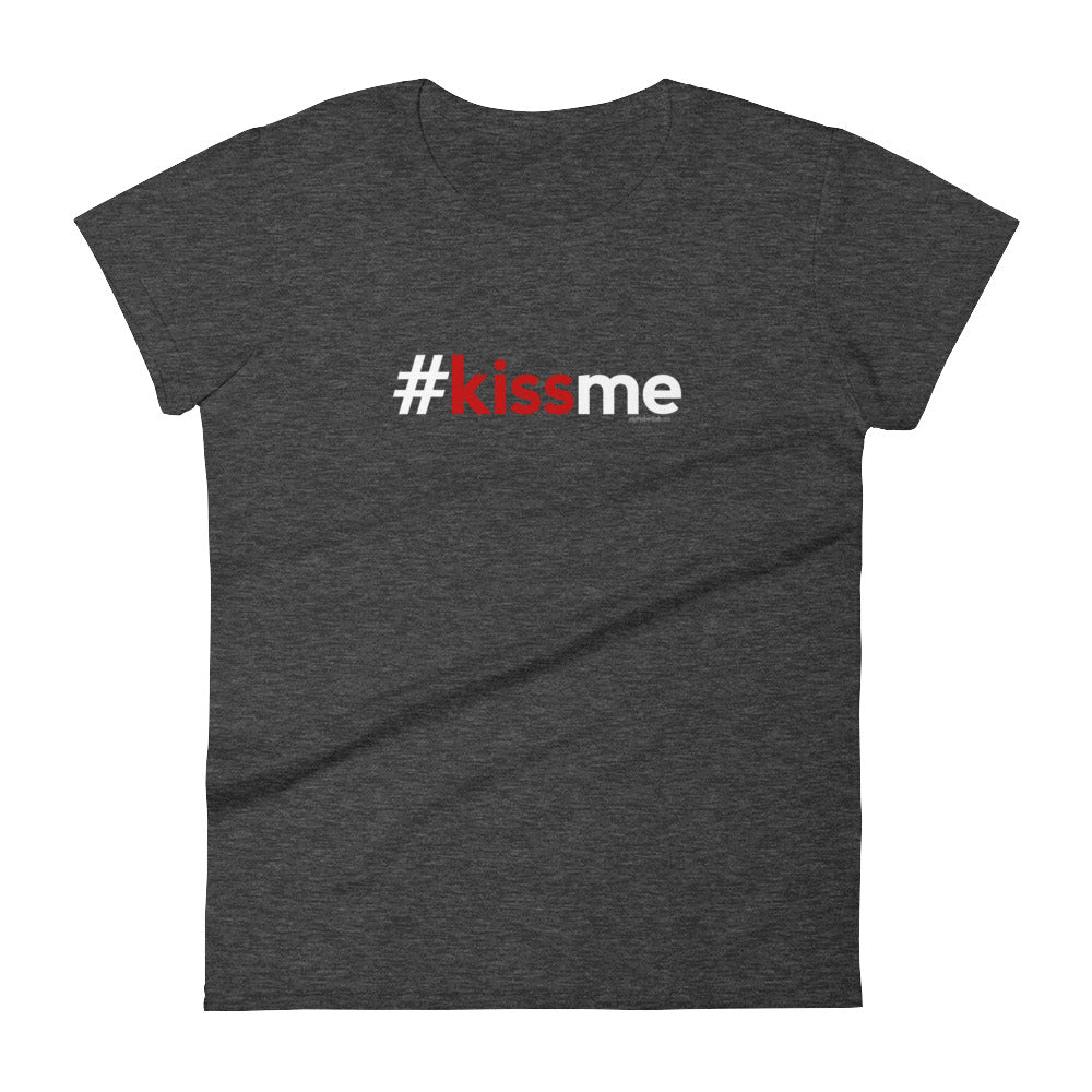 Hashtag Kiss Me Womens Valentine’s Day T-Shirt